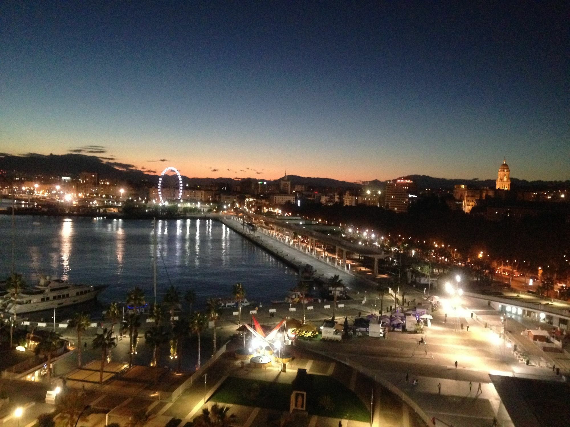 Apartamentos Malagueta Urban Beach Málaga Eksteriør bilde